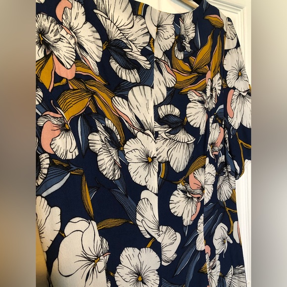 *NWT* MINKPINK Pacifico Tea Dress - floral short sleeve button front mini Size M - Picture 7 of 9